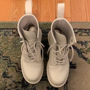 White Dr Martens womens size 7